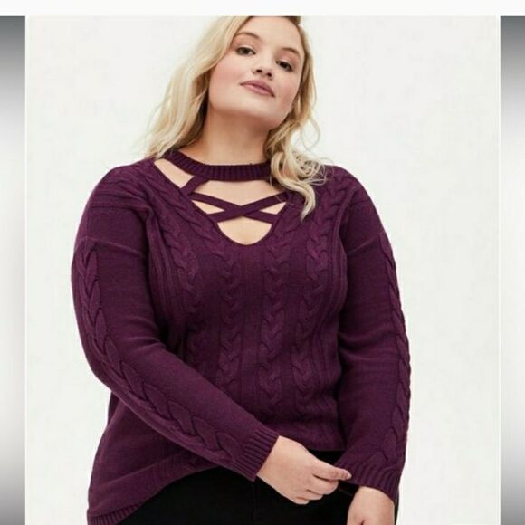 Torrid sweater with lattice detail size 2 - Picture 1 of 3